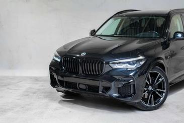 BMW X5 45e — photo 7