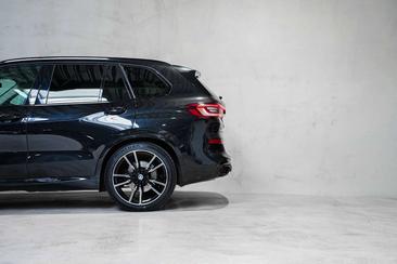 BMW X5 45e — photo 17