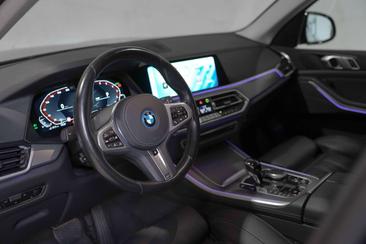 BMW X5 45e — photo 22