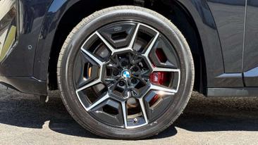 BMW XM — photo 6
