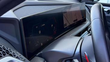 BMW XM — photo 9