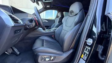 BMW XM — photo 12