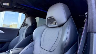 BMW XM — photo 13