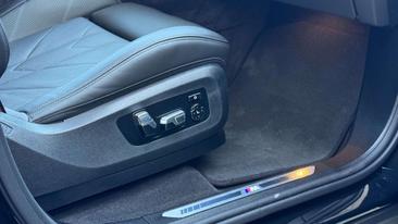 BMW XM — photo 21