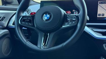 BMW XM — photo 27