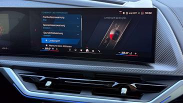 BMW XM — photo 30