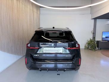 BMW IX1 XDrive30 — photo 4