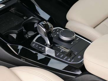 BMW X3 XDrive30e — photo 11
