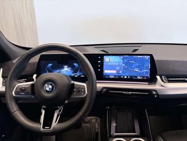 BMW IX1 XDrive30 — photo 11