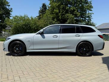 BMW 330 XDrive — photo 3