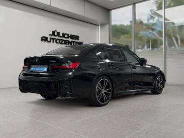 BMW 330i M Sport — photo 3