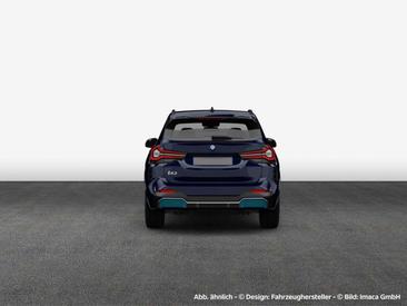 BMW iX3 Impressive — photo 4