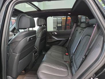 BMW X5 M Sport XDrive50e — photo 9