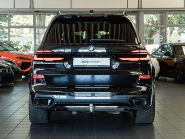 BMW X7 M Sport 40d — photo 8