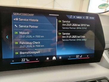 BMW 218i Active Tourer — photo 10