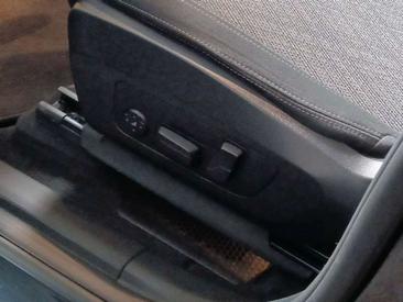 BMW 218i Active Tourer — photo 13