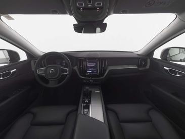 Volvo XC60 B4 Plus — photo 3