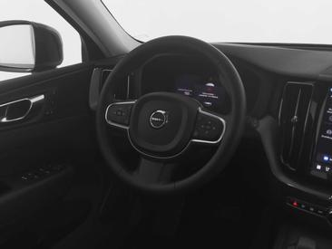 Volvo XC60 B4 Core — photo 4