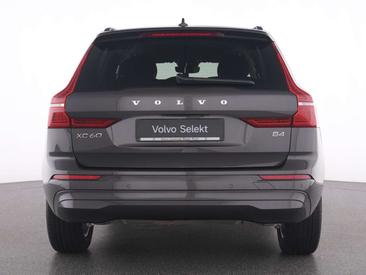 Volvo XC60 B4 Core — photo 15