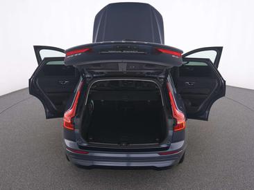 Volvo XC60 B4 Core — photo 13