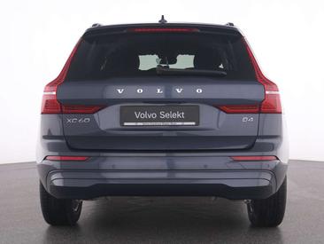 Volvo XC60 B4 Core — photo 15
