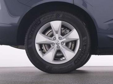 Volvo XC60 B4 Core — photo 22