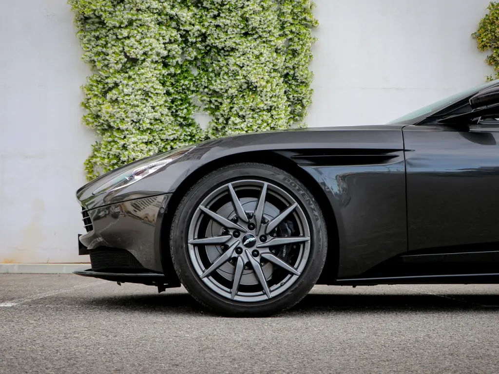 Aston Martin DB11 V8 Volante 4.0 - 2020 - Joinsteer - #4