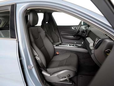 Volvo XC60 T8 Recharge Inscription — photo 12