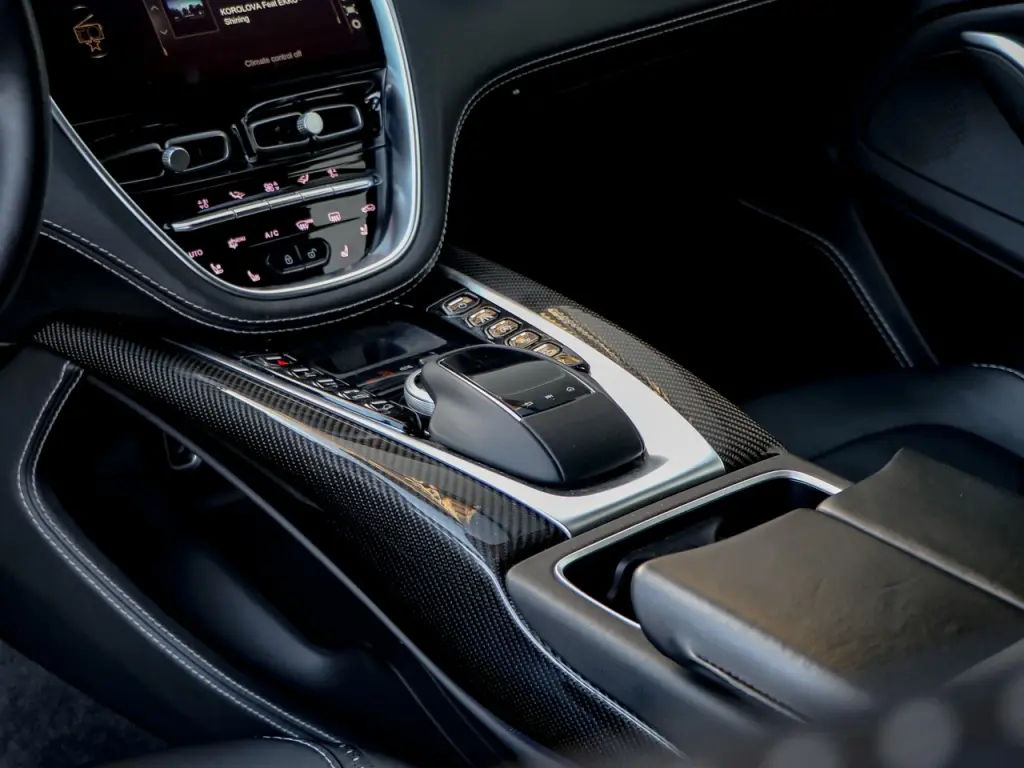 Aston Martin DBX SUV 4.0 - 2021 - Joinsteer - #45