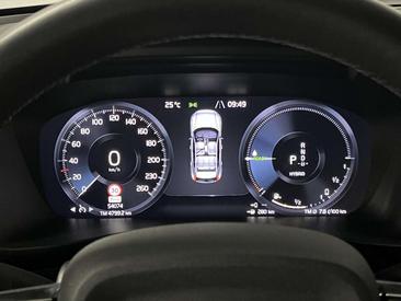 Volvo XC40 T5 Recharge Plus — photo 32