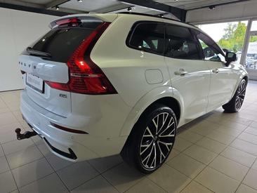 Volvo XC60 B5 R-Design — photo 6