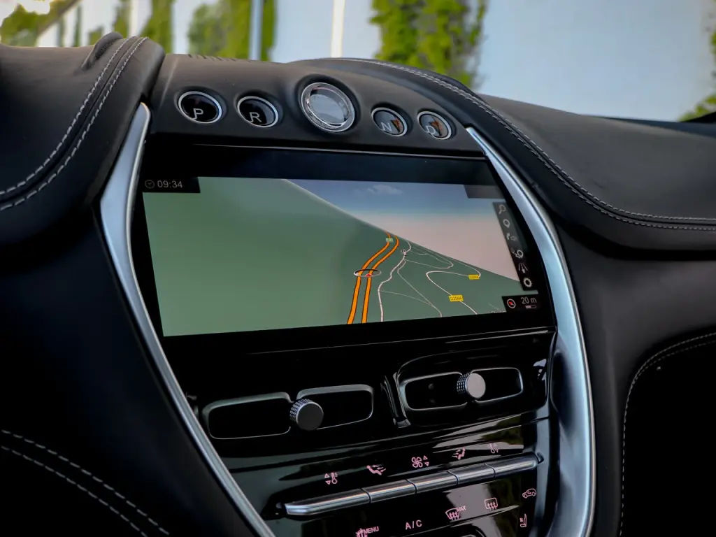 Aston Martin DBX SUV 4.0 - 2021 - Joinsteer - #68