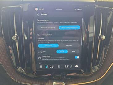 Volvo XC60 B5 Inscription — photo 28