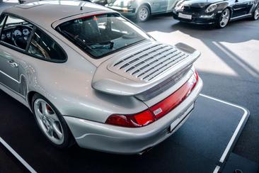 Porsche 993 Turbo — photo 6