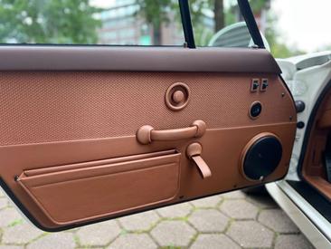 Porsche 964 Carrera 2 — photo 8