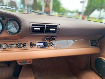 Porsche 964 Carrera 2 — photo 11