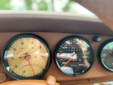 Porsche 964 Carrera 2 — photo 15