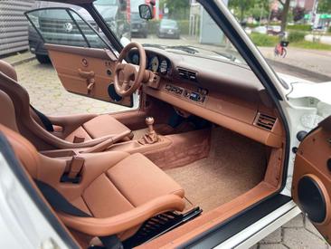 Porsche 964 Carrera 2 — photo 19