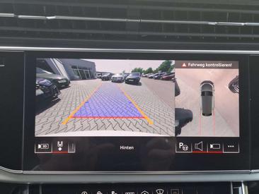 Audi Q8 50 TDI — photo 16