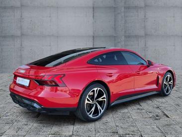 Audi E-tron GT 60 — photo 5
