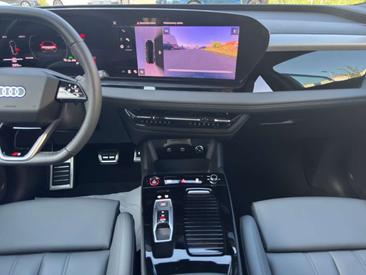 Audi SQ6 E-tron — photo 4