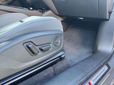 Audi SQ6 E-tron — photo 11