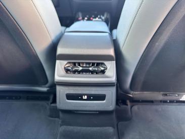 Audi SQ6 E-tron — photo 13
