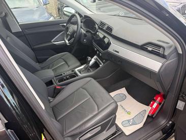 Audi Q3 35 TDI — photo 13