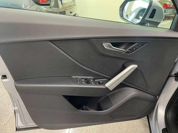 Audi Q2 Advanced 35 TFSI — photo 10