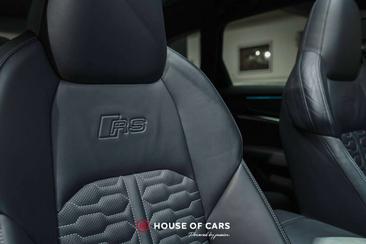 Audi RS6 Avant — photo 18