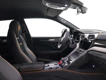 Lamborghini Urus Performante — photo 23