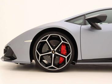 Lamborghini Huracán EVO — photo 15