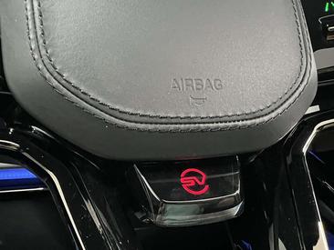 Land Rover Range Rover Sport SV Edition One — photo 34
