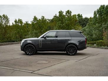 Land Rover Range Rover 23MY Gris P530 SV AWD Auto — photo 2